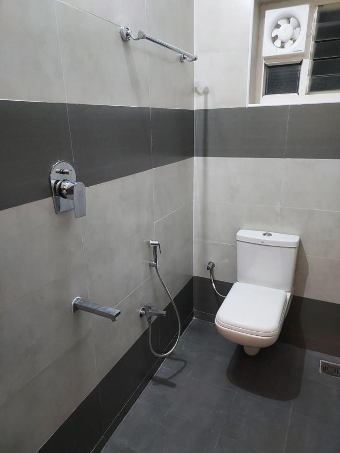 Srirangam Service Apartment Tiruchirappalli Bagian luar foto