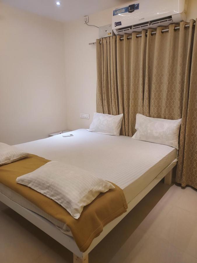 Srirangam Service Apartment Tiruchirappalli Bagian luar foto
