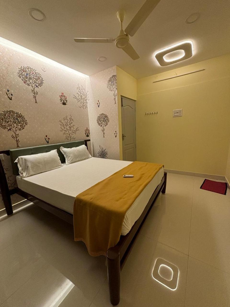 Srirangam Service Apartment Tiruchirappalli Bagian luar foto